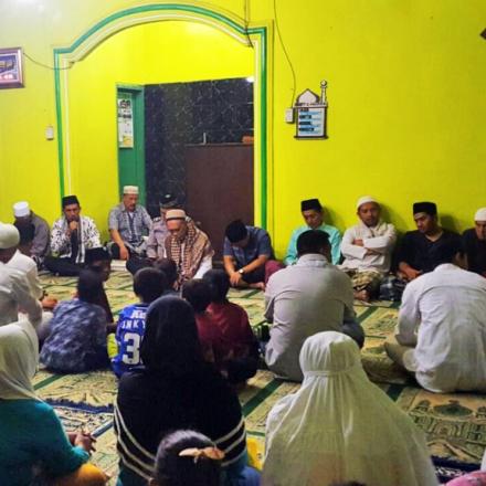 Tarawih Keliling Camat Nagreg di Desa Nagreg Kendan