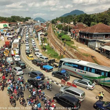 Info Mudik: Nagreg Macet 15 KM, Sistem Buka Tutup Diberlakukan