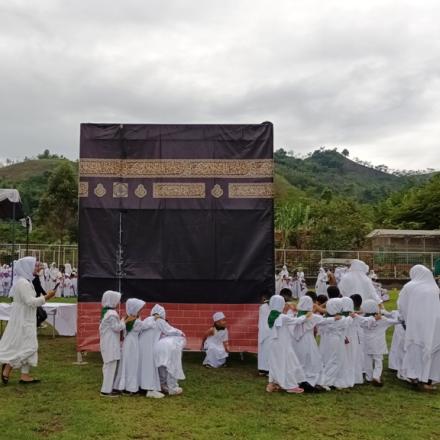 Manasik Haji Ikatan Guru Raudlatul Athfal (IGRA) Kecamatan Nagreg